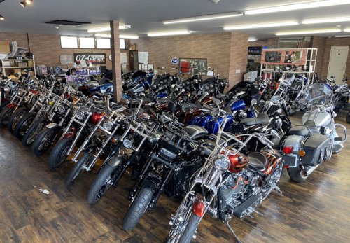 Motorcycleshop Oz Garage ハーレーダビッドソン中古車専門店 オズガレージ